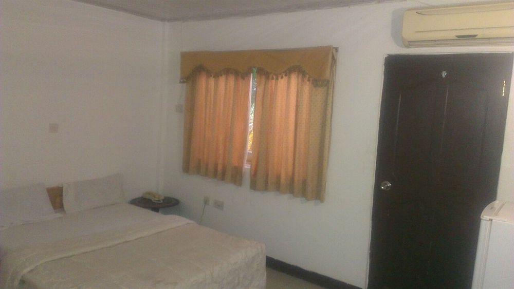 Akosombo Continental Hotel Екстер'єр фото