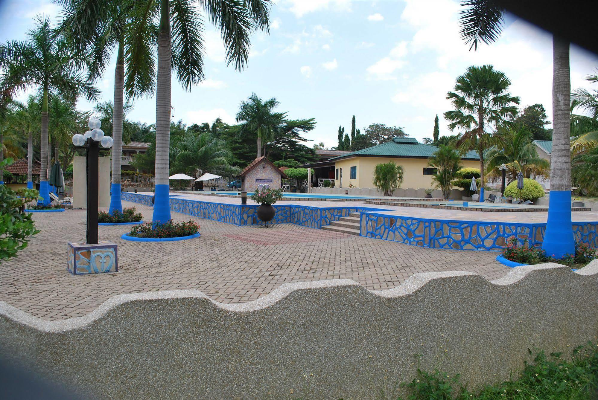 Akosombo Continental Hotel Екстер'єр фото