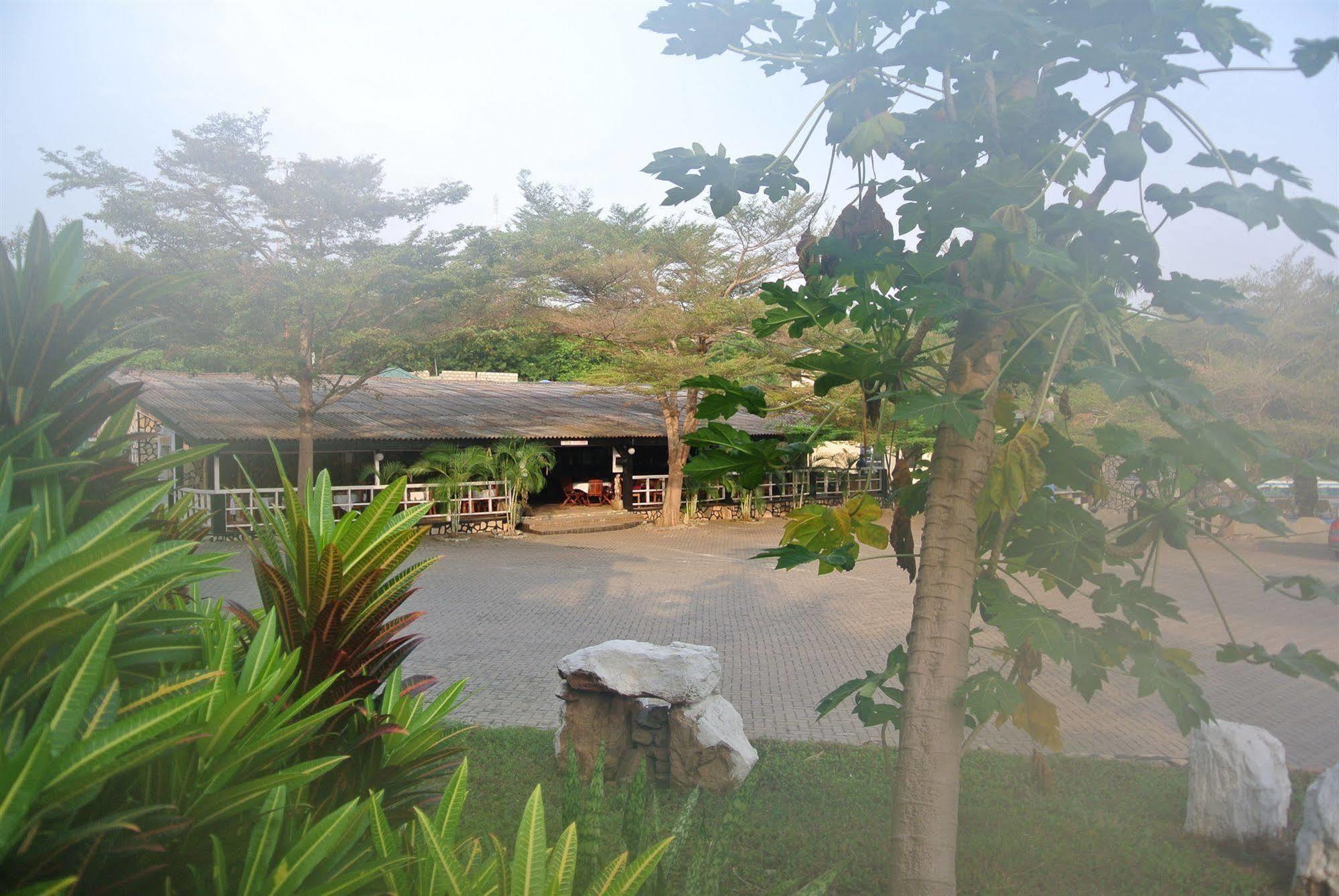 Akosombo Continental Hotel Екстер'єр фото