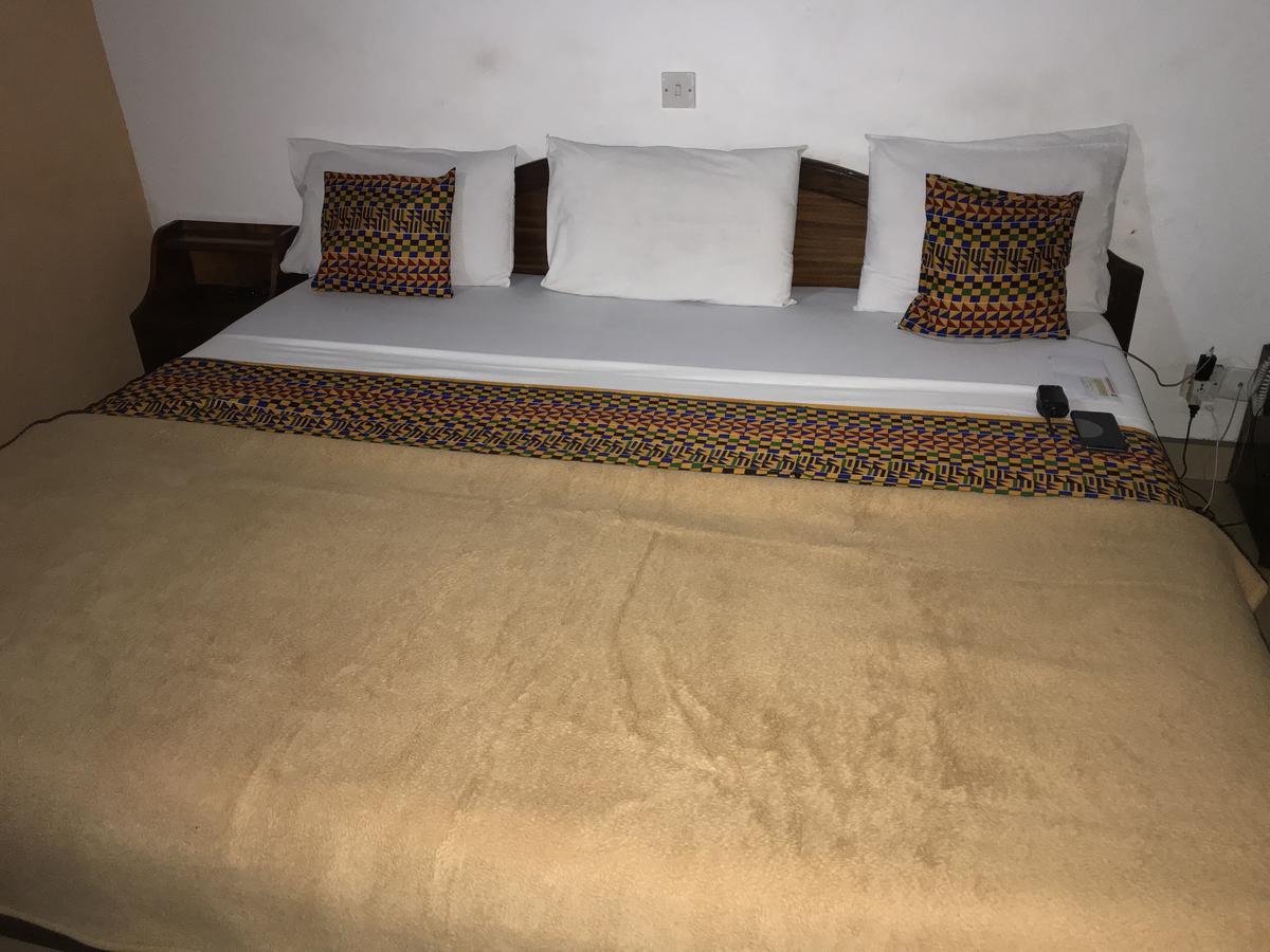 Akosombo Continental Hotel Екстер'єр фото