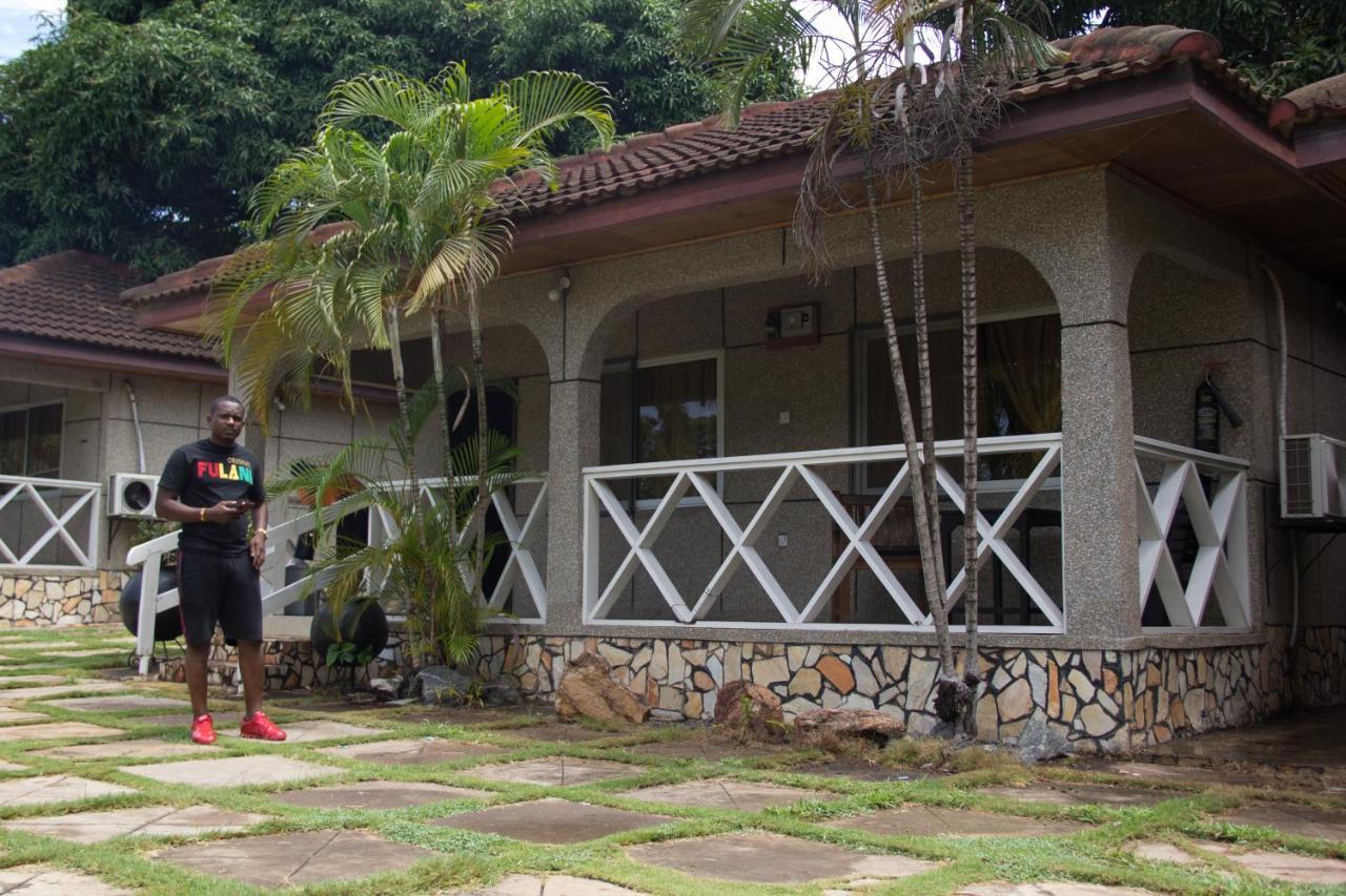 Akosombo Continental Hotel Екстер'єр фото
