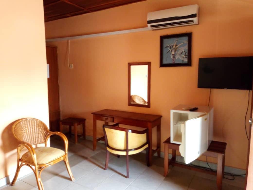 Akosombo Continental Hotel Екстер'єр фото